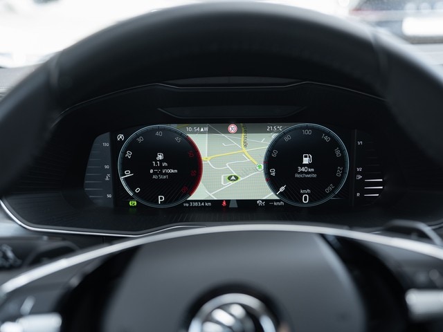 Skoda Superb 2.0 TDI Combi Style Style