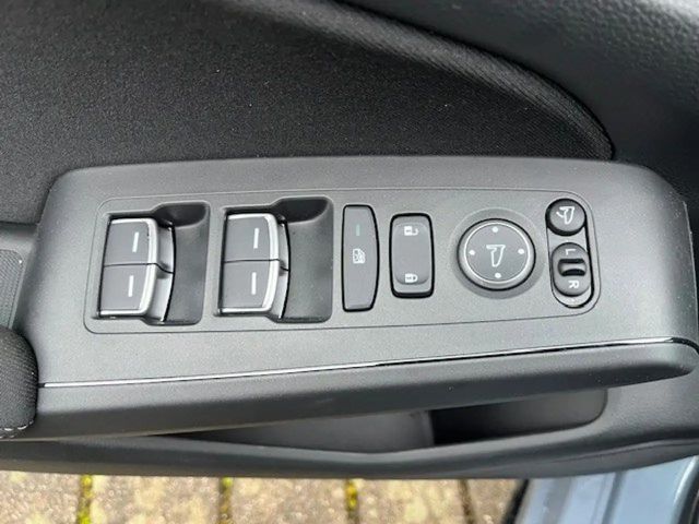 Honda Civic Elegance e:HEV