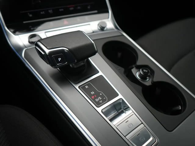 Audi A6 Quattro Sedan