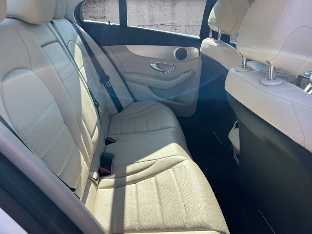 Mercedes-Benz C 300 AVANTGARDE Sedan