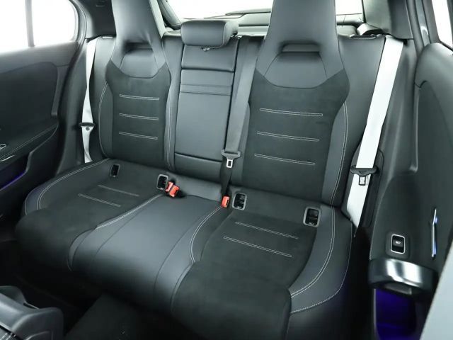 Mercedes-Benz A 220 A 220 d