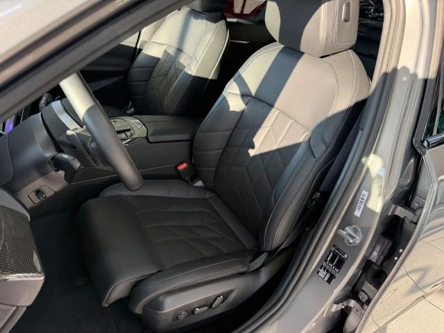 BMW 520 520i M-Sport Sedan