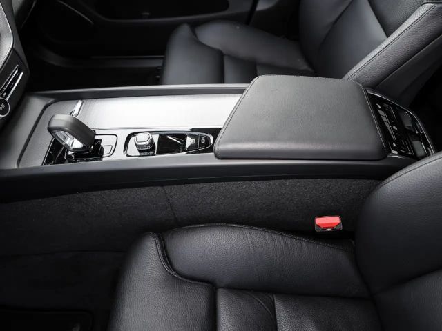 Volvo XC60 AWD Dark Ultimate