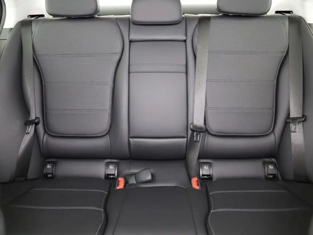 Mercedes-Benz C 200 AVANTGARDE C 200 d Sedan