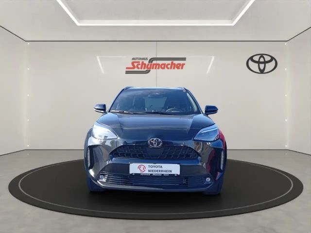Toyota Yaris Cross TEAMPLAYER+SAFETY-P+WINTER-P+2025