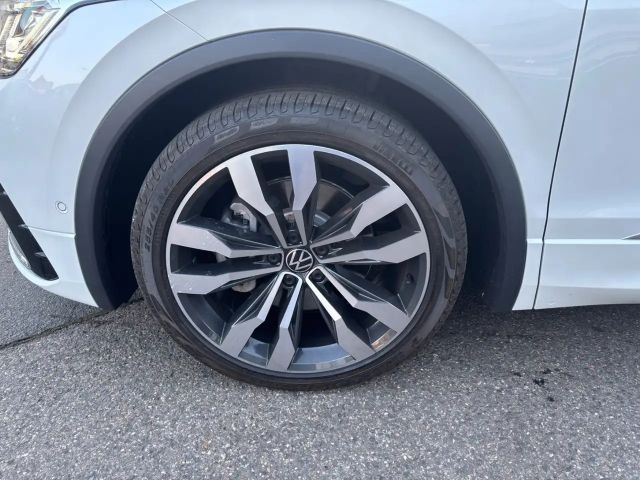 Volkswagen Tiguan 4Motion R-Line