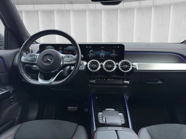 Mercedes-Benz EQB 300 4MATIC AMG Line