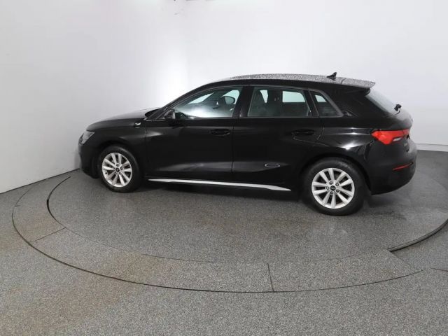 Audi A3 30 TDI Sedan