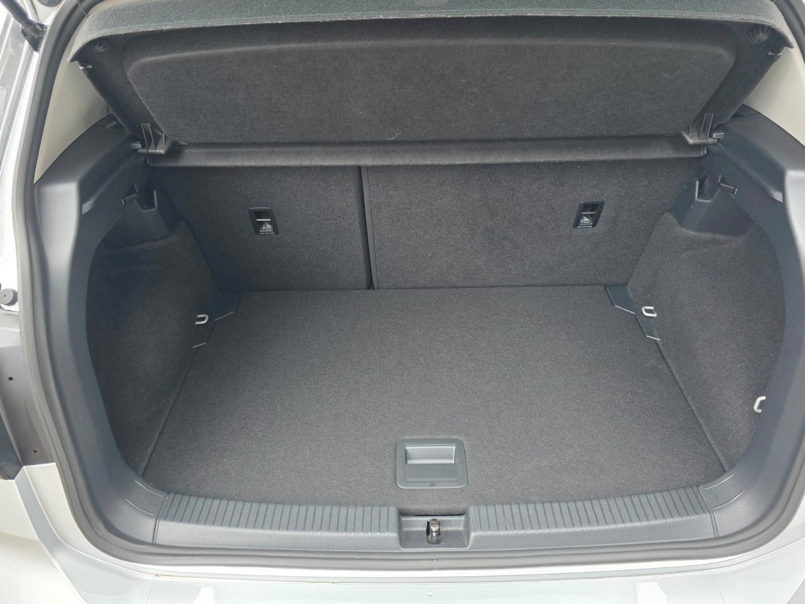 Volkswagen T-Cross Active, NAVI, LED, ALU, PTS, SHZ, Garantie, 1a