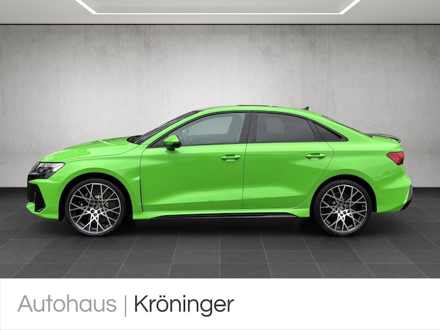 Audi RS3 Quattro S-Tronic Sedan