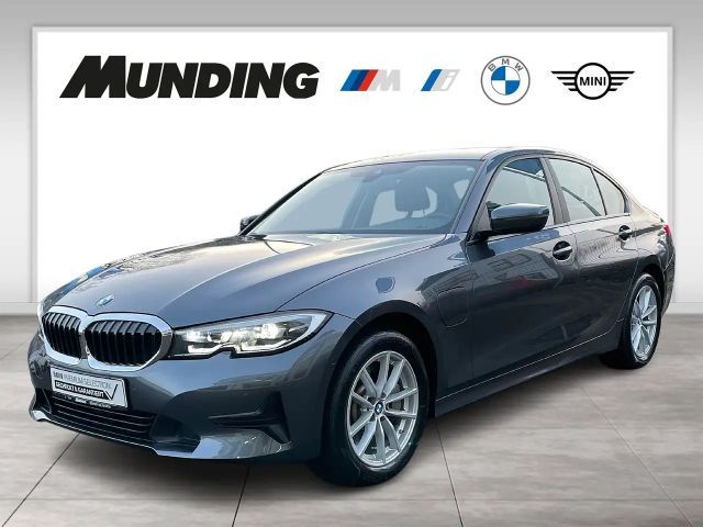 BMW 330 330e Advantage pakket Sedan