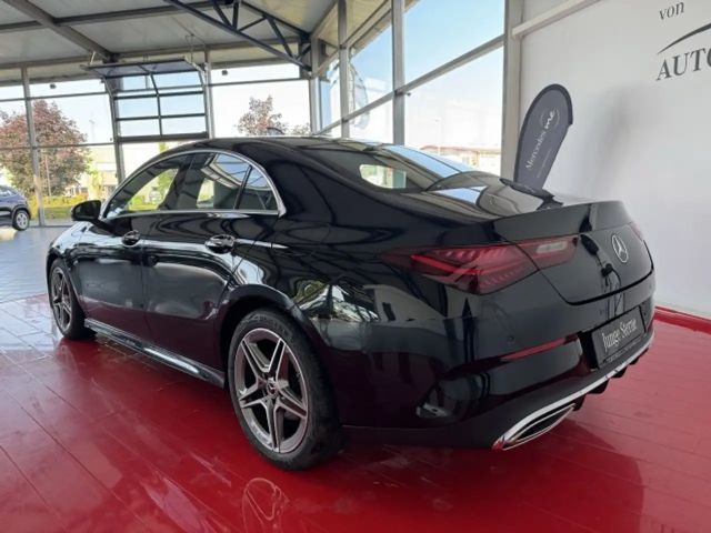 Mercedes-Benz CLA 200 AMG Line Coupé