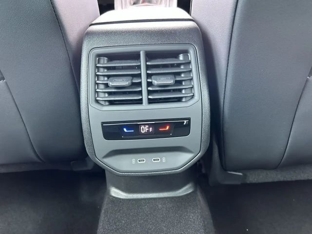 Seat Leon 1.5 TSI Black FR-lijn