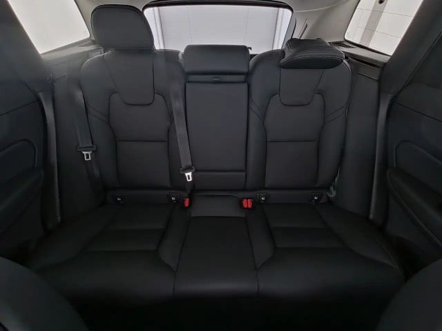 Volvo XC60 AWD Dark Plus