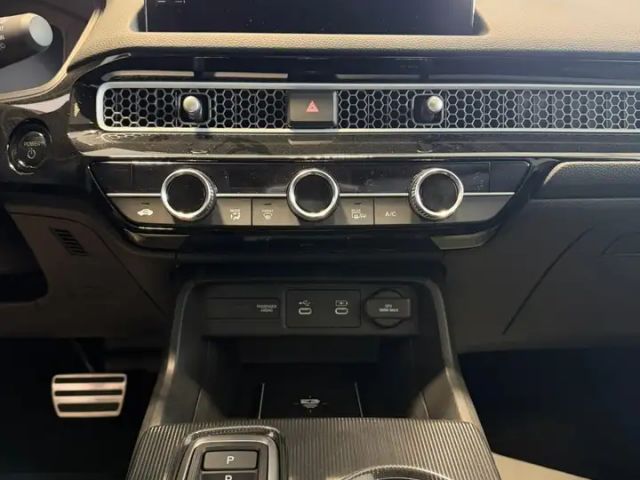 Honda Civic Advance e:HEV