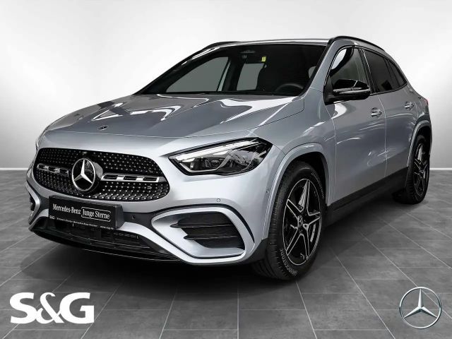 Mercedes-Benz GLA 180 AMG Line