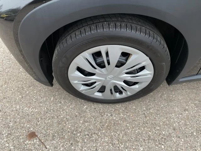 Toyota Aygo 1.0 VVT-i Business Hatchback