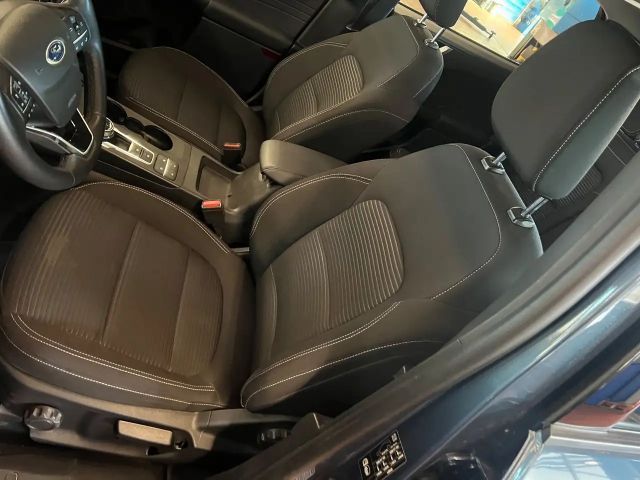 Ford Kuga Plug in Hybrid Titanium