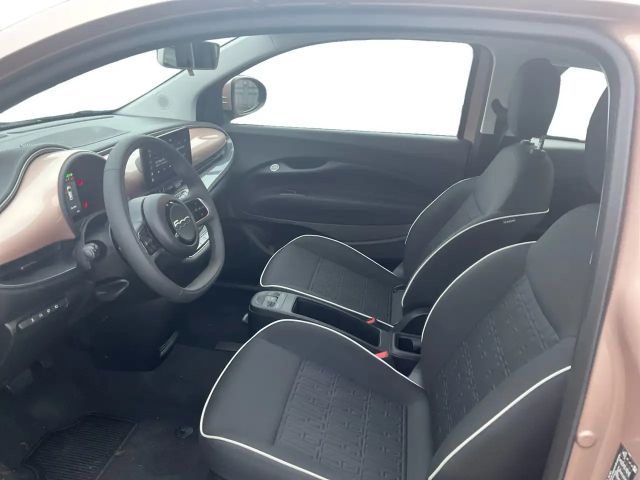 Fiat 500e 500 e Base KeyLess KlimaA Navi SpurH