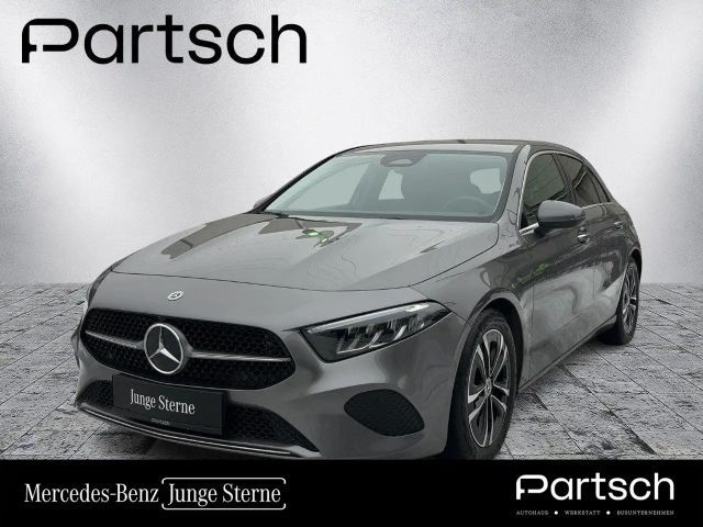 Mercedes-Benz A 180 A 180 d Progressive