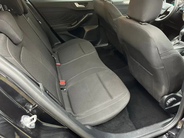 Ford Focus EcoBoost Titanium Wagon