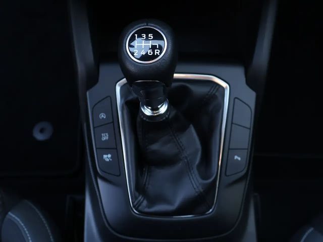 Ford Focus Cool & Connect