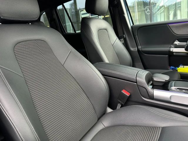 Mercedes-Benz EQB 300 4MATIC