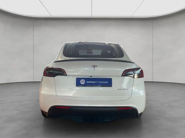 Tesla Model Y AWD Dual Motor Performance