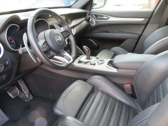 Alfa Romeo Stelvio Q4 Veloce