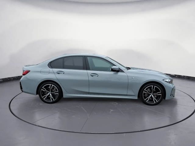 BMW 320 320d M-Sport Sedan xDrive