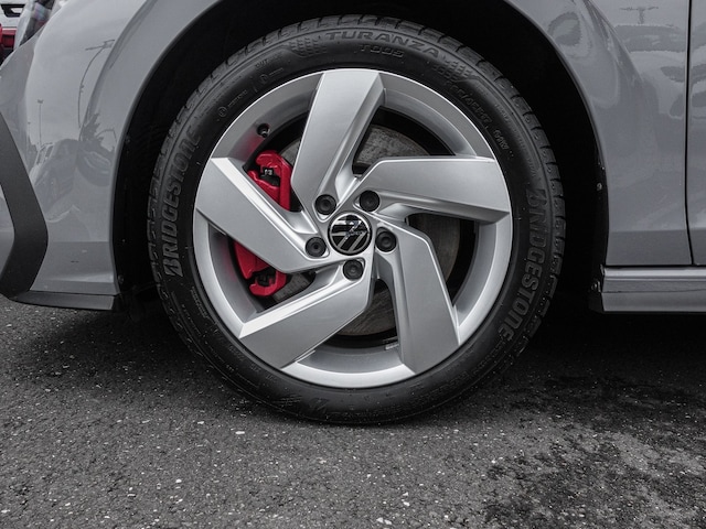 Volkswagen Golf 1.5 eTSI DSG eHybrid