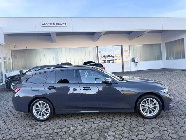 BMW 320 320i Touring