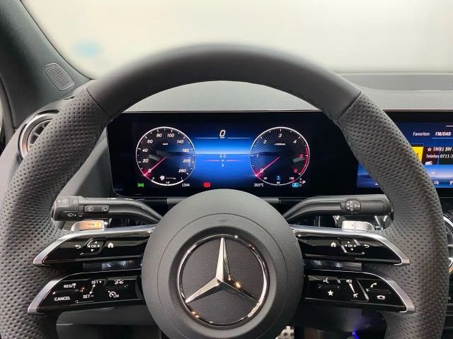 Mercedes-Benz GLA 220 4MATIC AMG Line GLA 220 d