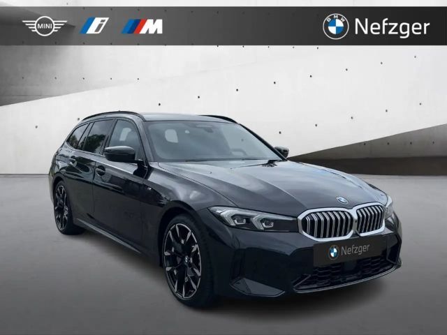 BMW 330 330d M-Sport Touring xDrive