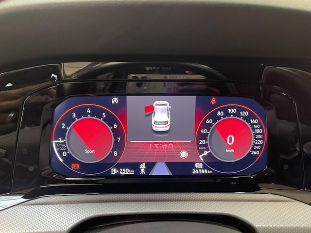 Volkswagen Golf 1.5 TSI Golf VIII