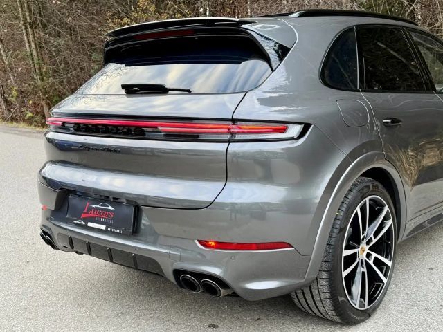 Porsche Cayenne E-Hybrid Turbo