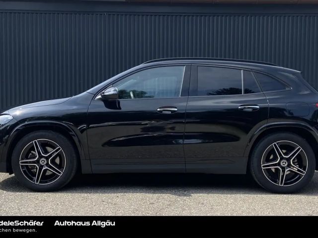 Mercedes-Benz GLA 200 AMG Line