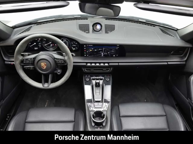 Porsche 911 4 Coupé GTS Targa