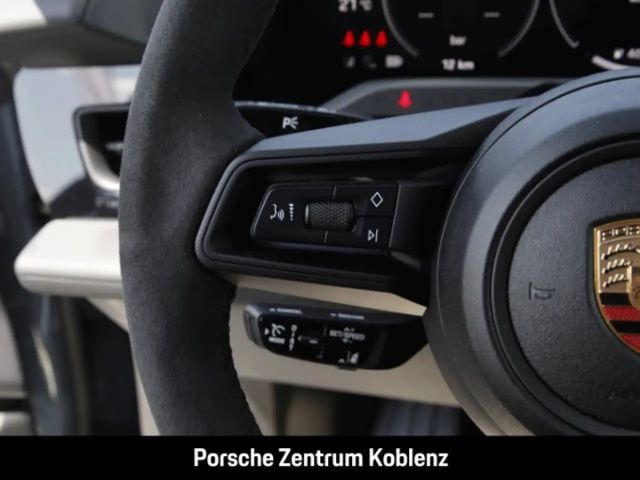 Porsche Taycan 4 Cross Turismo
