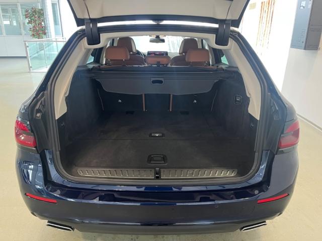 BMW 540 540i Touring xDrive