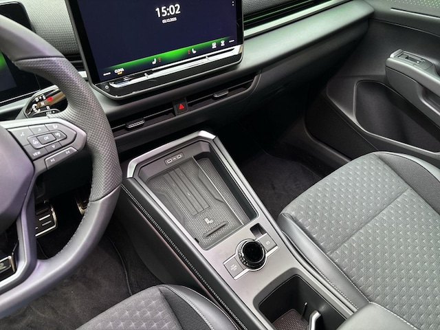 Volkswagen T-Roc 1.5 eTSI DSG R-Line