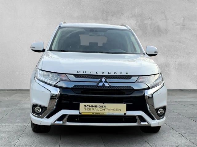 Mitsubishi Outlander 4WD PHEV
