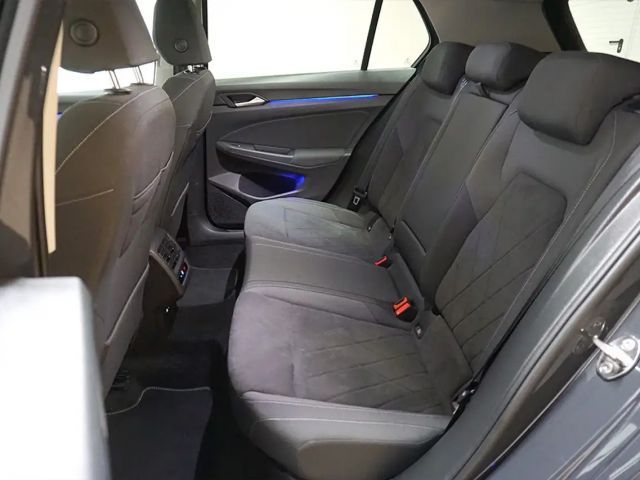 Volkswagen Golf 2.0 TDI DSG Style