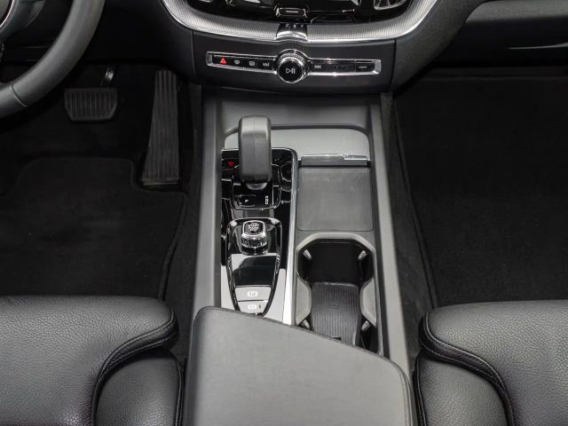 Volvo XC60 Dark Plus