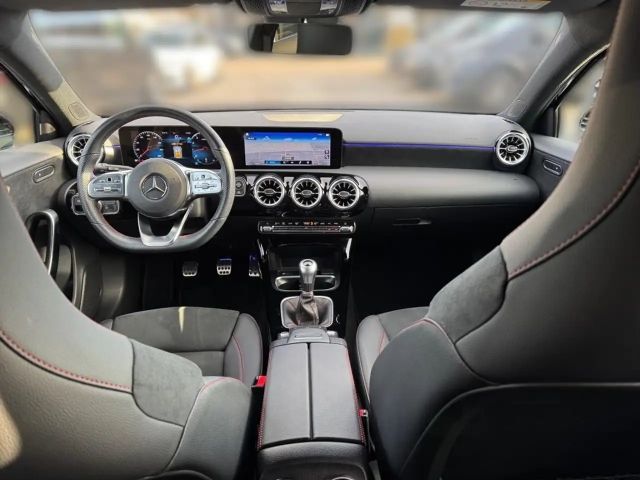 Mercedes-Benz A 160 AMG Line Hatchback