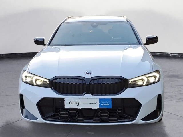 BMW 320 320i M-Sport Touring