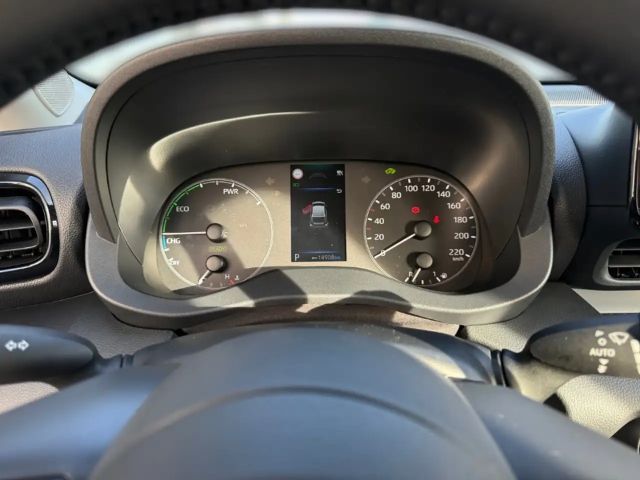 Mazda 2 1.5L Centre-Line