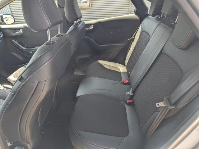 Ford Puma EcoBoost Titanium