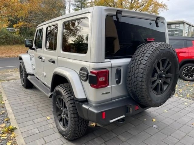 Jeep Wrangler Sahara