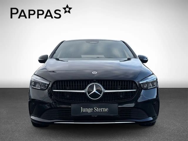 Mercedes-Benz B 200 Sedan